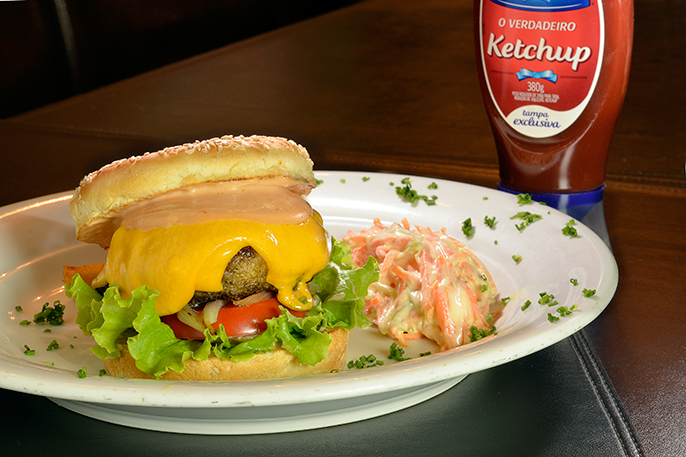 Restaurante-Lamitié---Burger-Bistrot_crédito-Felipe-Reis