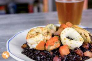 Receita de Arroz Negro Al Mare