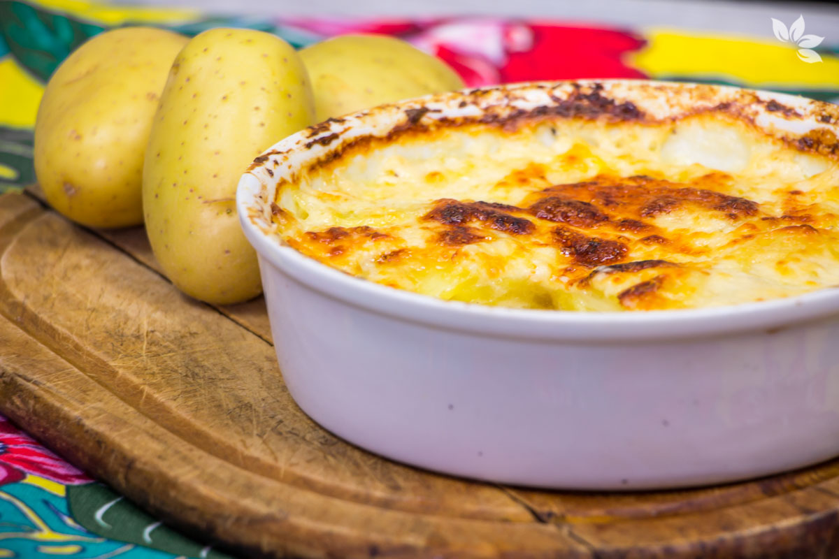 Receita de Batata Gratinada simples Receita de Batata Gratinada