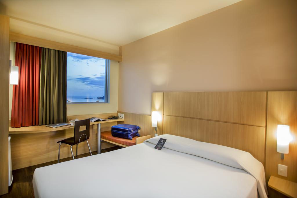 Ibis Vitoria Praia de Camburi Ibis Vitoria Praia de Camburi