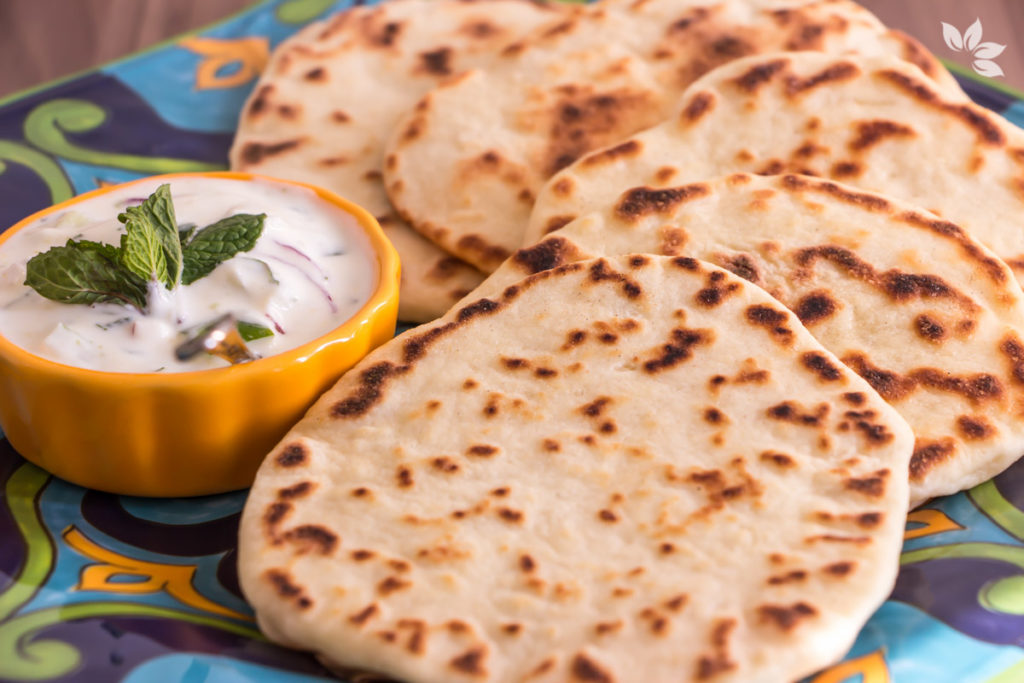 Receita de Pão Naan - Pão indiano de frigideira