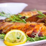 Como fazer Peru de Natal Suculento com limão siciliano, alho e alecrim