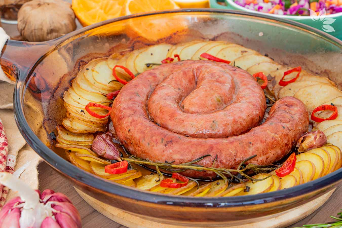 Receita de linguiça com batatas ao forno