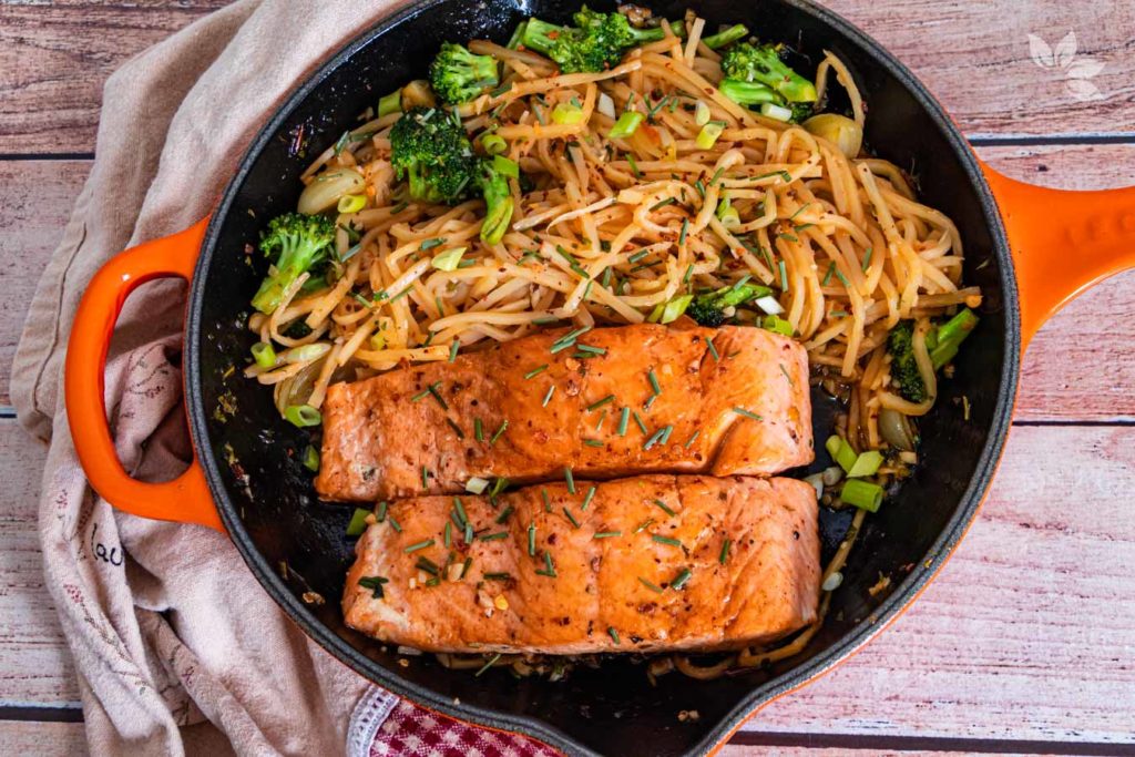 Receita de Salmão com Espaguete de Pupunha